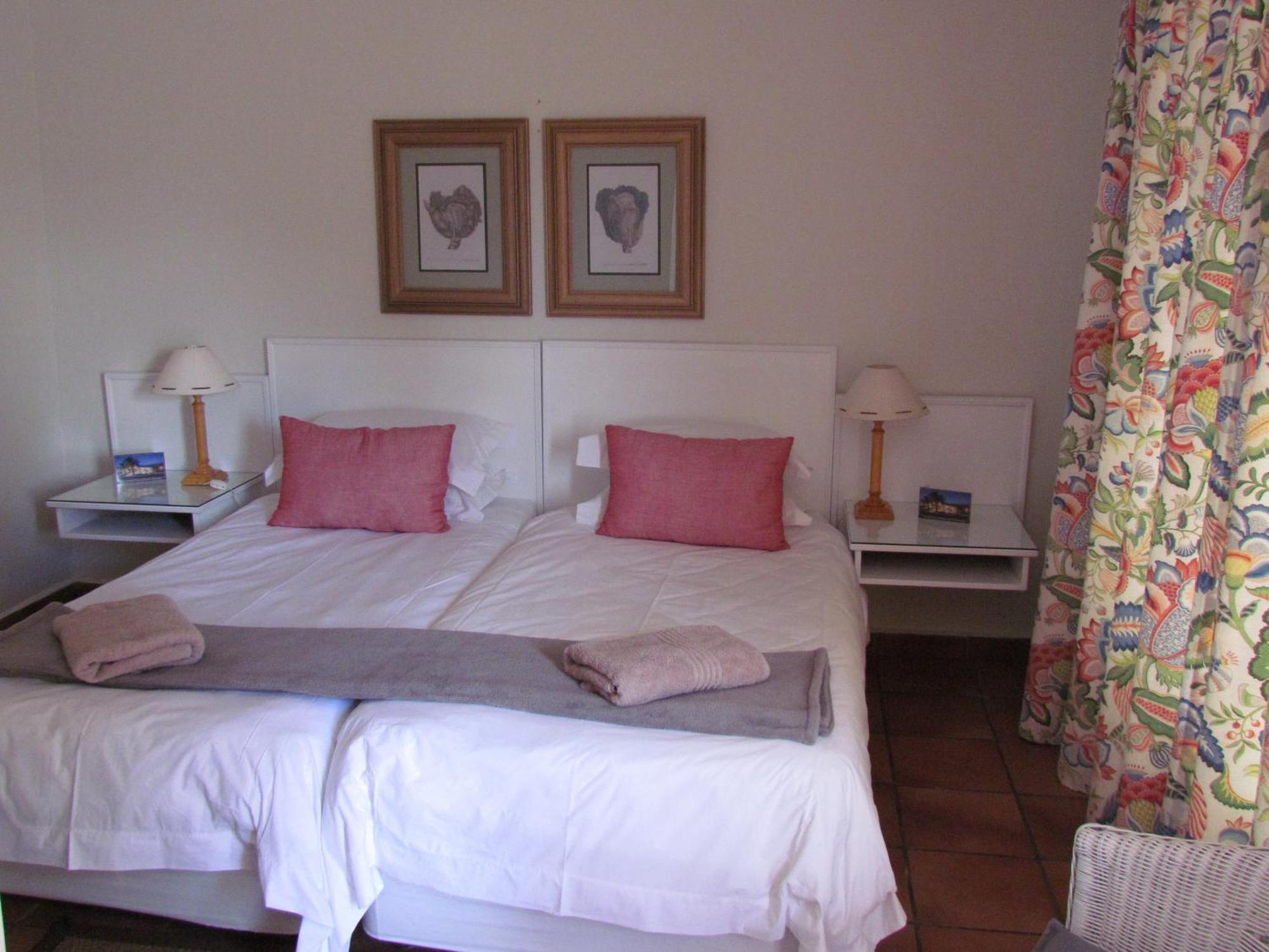 Wagon Wheel Country Lodge Beaufort West Ruang foto
