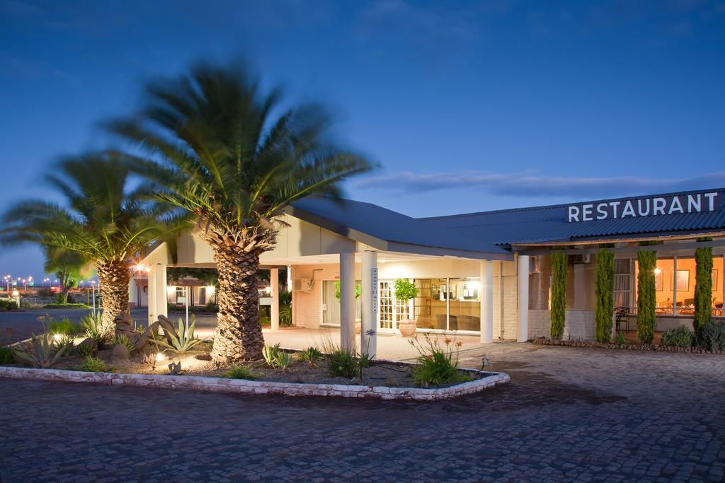 Wagon Wheel Country Lodge Beaufort West Bagian luar foto