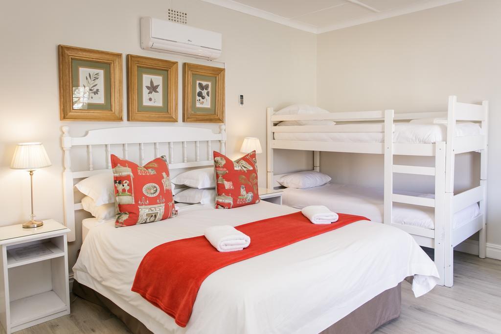 Wagon Wheel Country Lodge Beaufort West Bagian luar foto