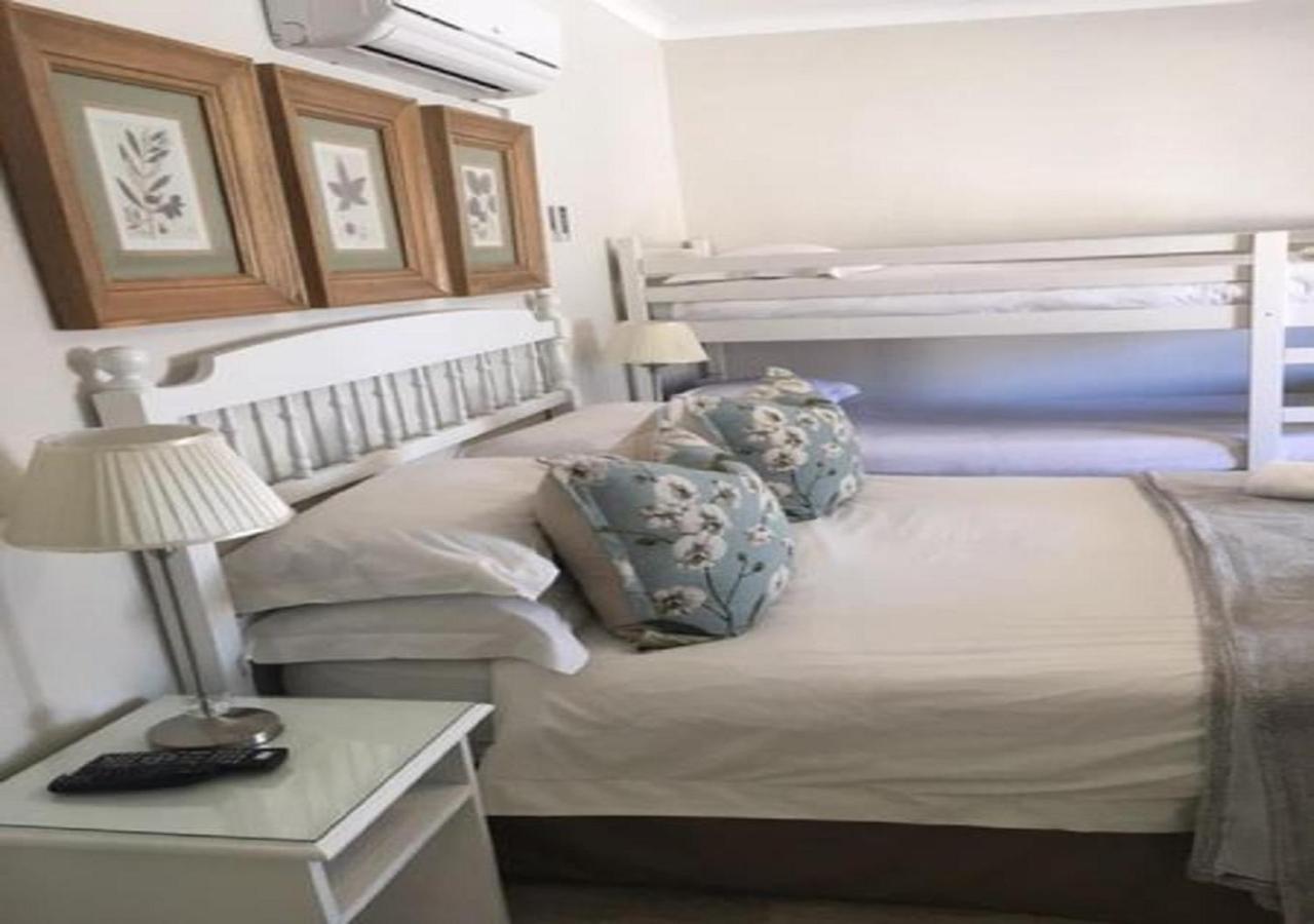 Wagon Wheel Country Lodge Beaufort West Bagian luar foto