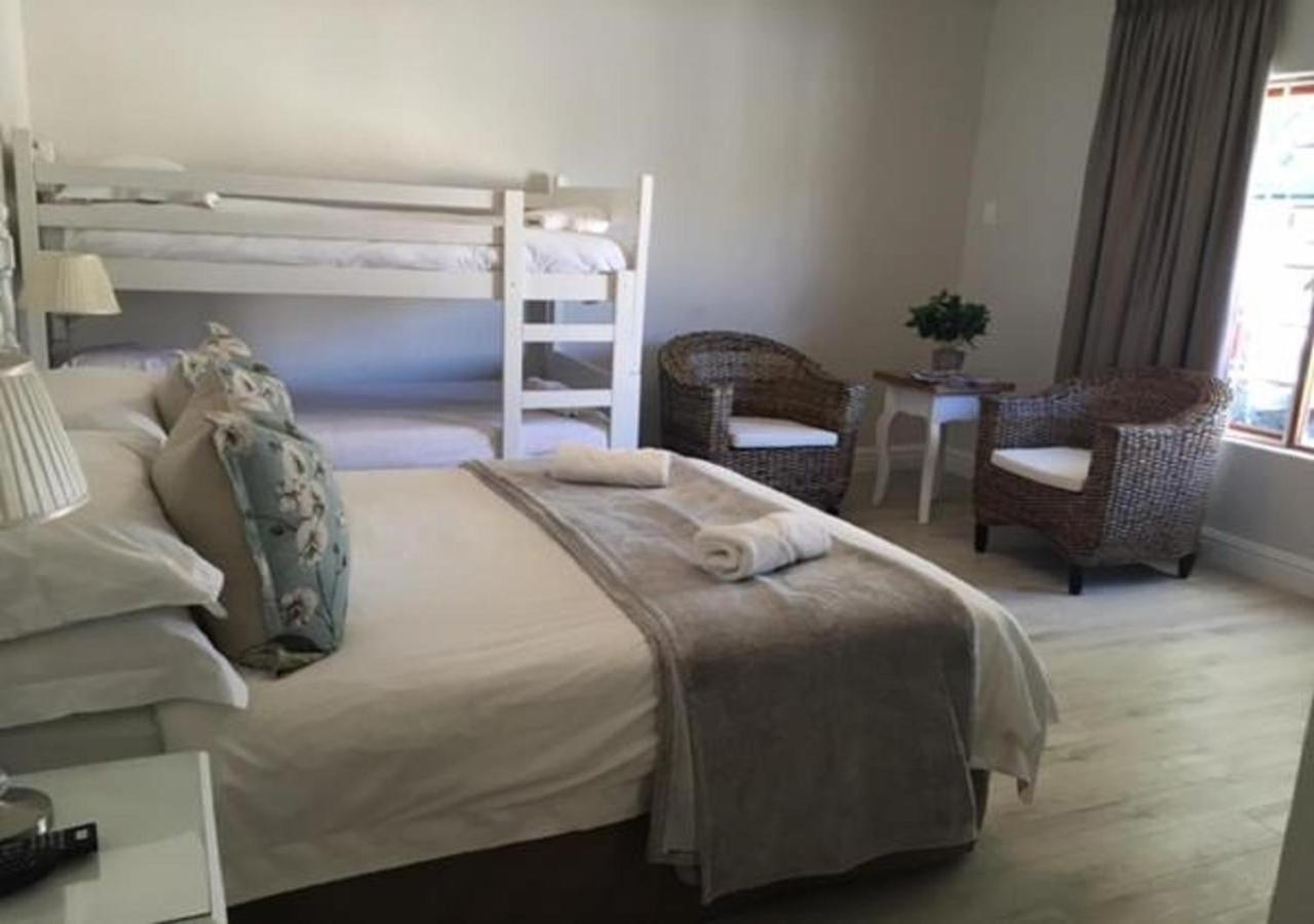 Wagon Wheel Country Lodge Beaufort West Bagian luar foto