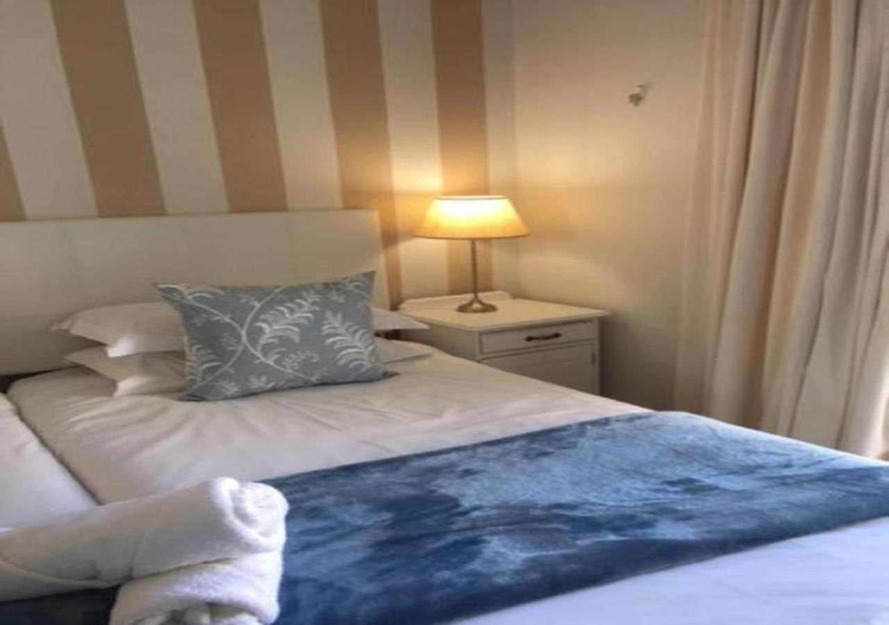 Wagon Wheel Country Lodge Beaufort West Bagian luar foto